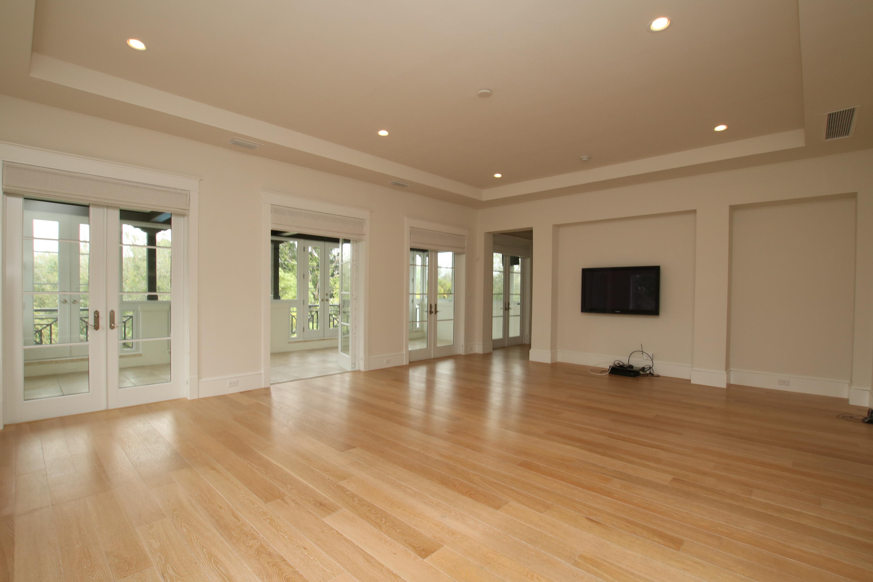 BRUCE-LAURIE SUB - Residential