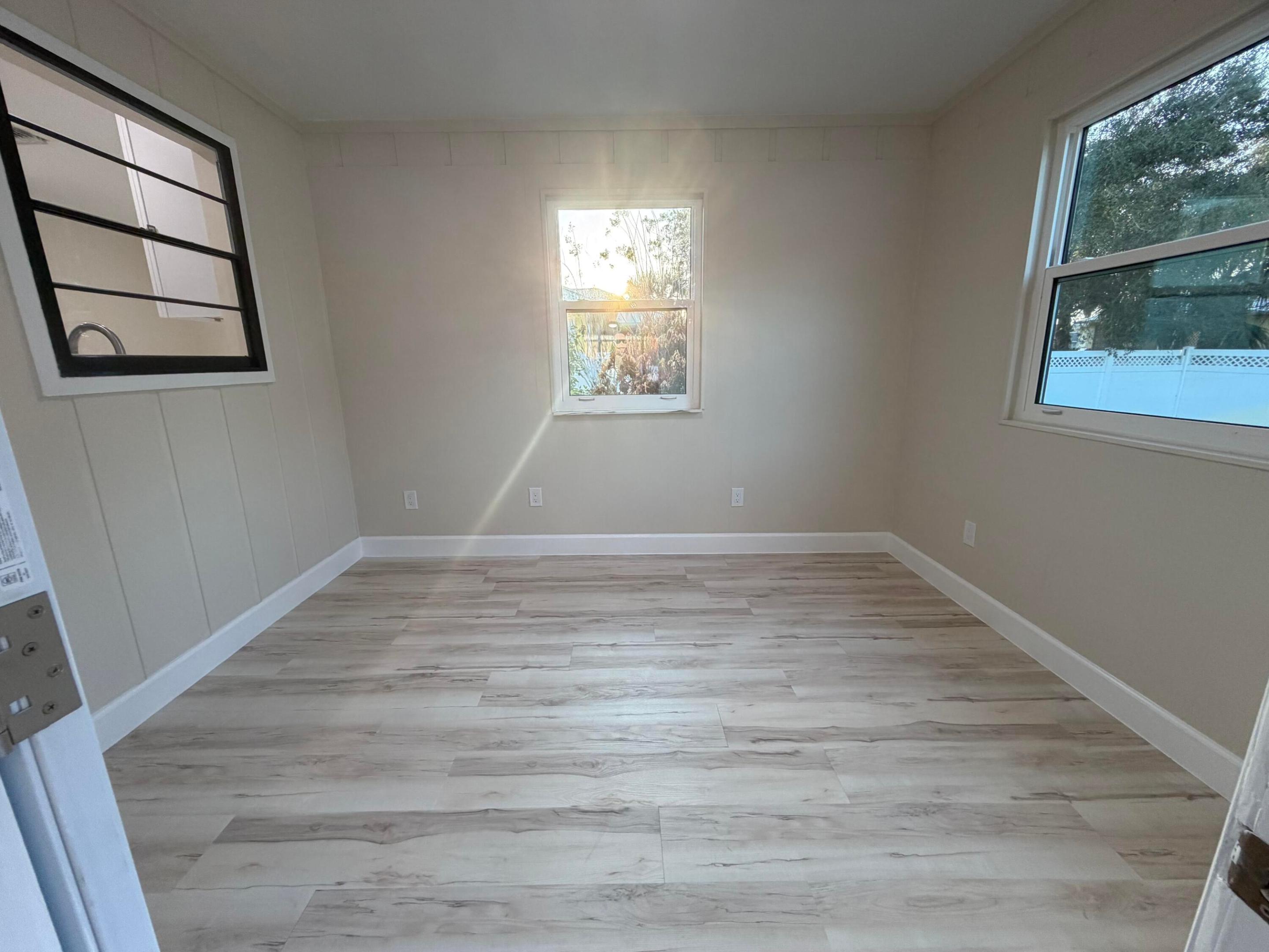 SEBASTIAN HIGHLANDS UNIT 11 - Residential