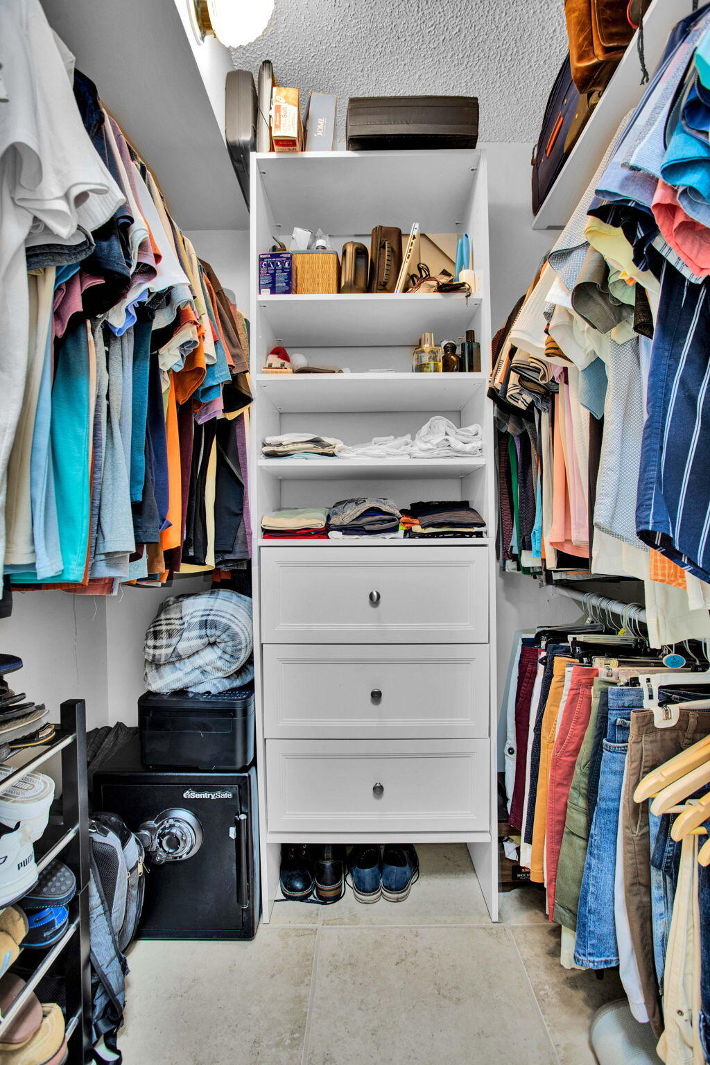 SUNRISE LAKES 108 CONDO - Residential