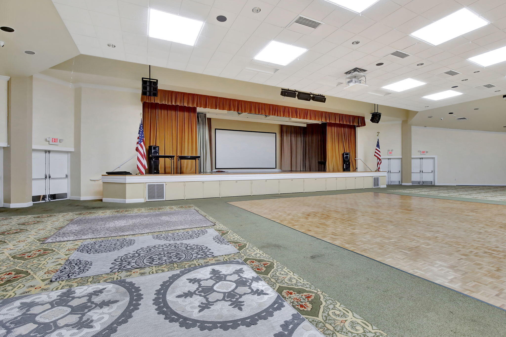 SUNRISE LAKES 108 CONDO - Residential