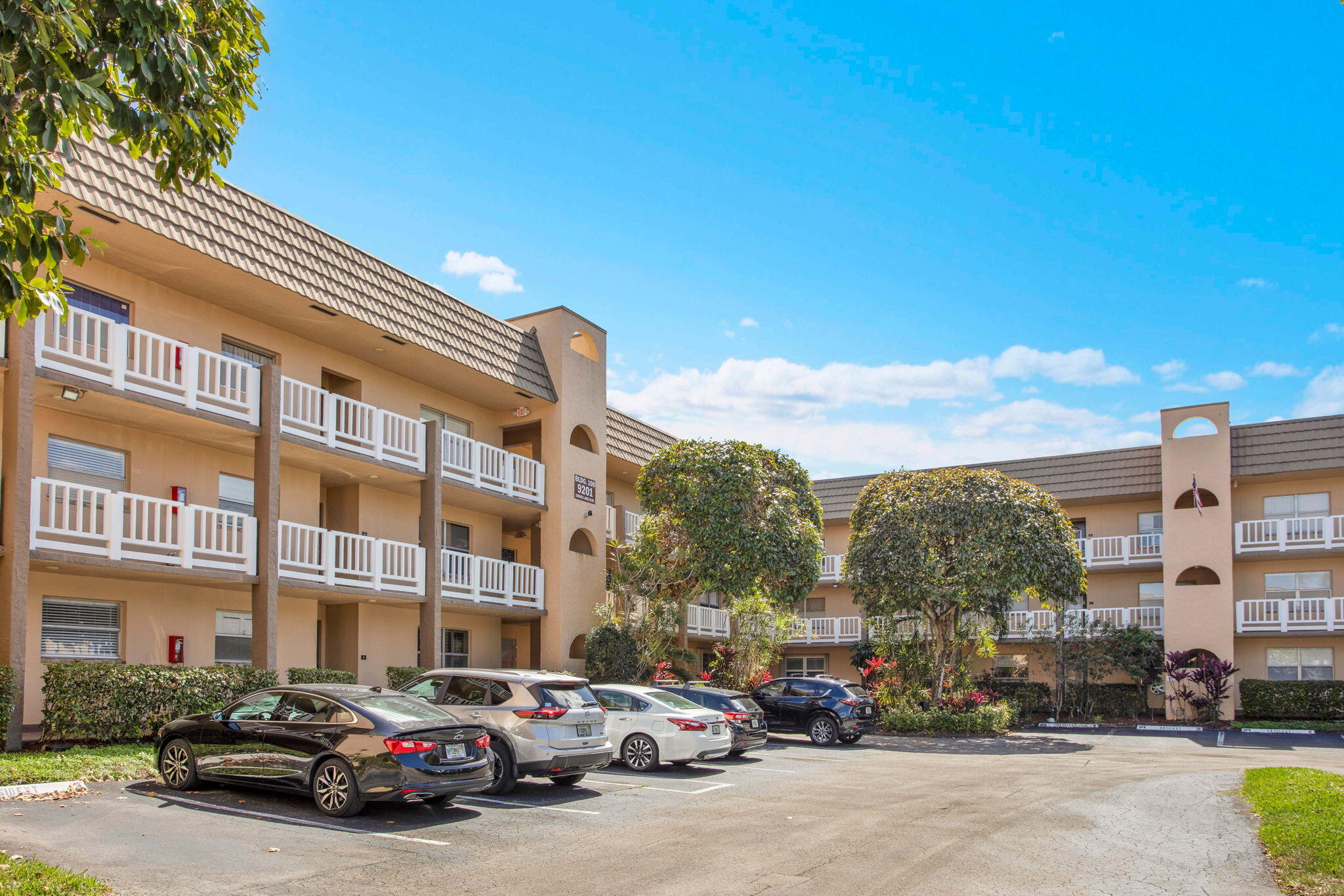 SUNRISE LAKES 108 CONDO - Residential