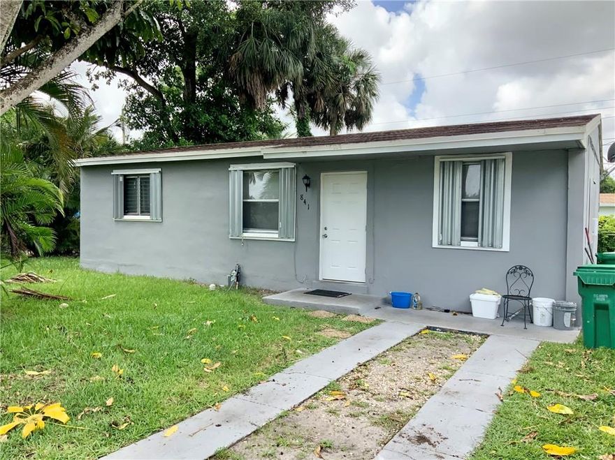 TENANT WILL BE AVAILABLE TO SHOW: Saturday, September 18, 2021...Time...1-3: PM...Please do not disturb the tenants. Please Call listing agents for showing instructions. 2/1 with plenty of room for improvement. Tenants occupied please DO NOT disturb. Thanks! huge backyard for family gathering.Room for pool.GREAT FAMILY ORIENT NEIGHBORHOOD.