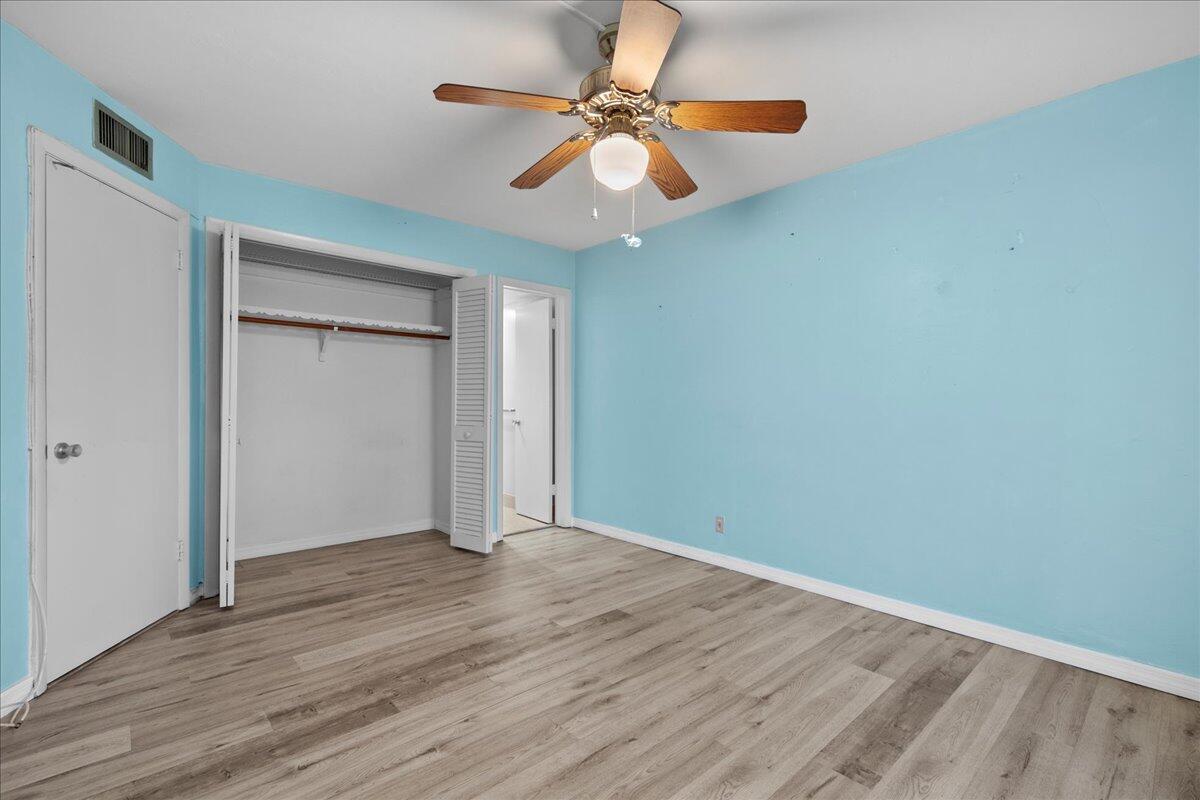 LAKESIDE POINT APT NO 2 COND DECL IN - Residential