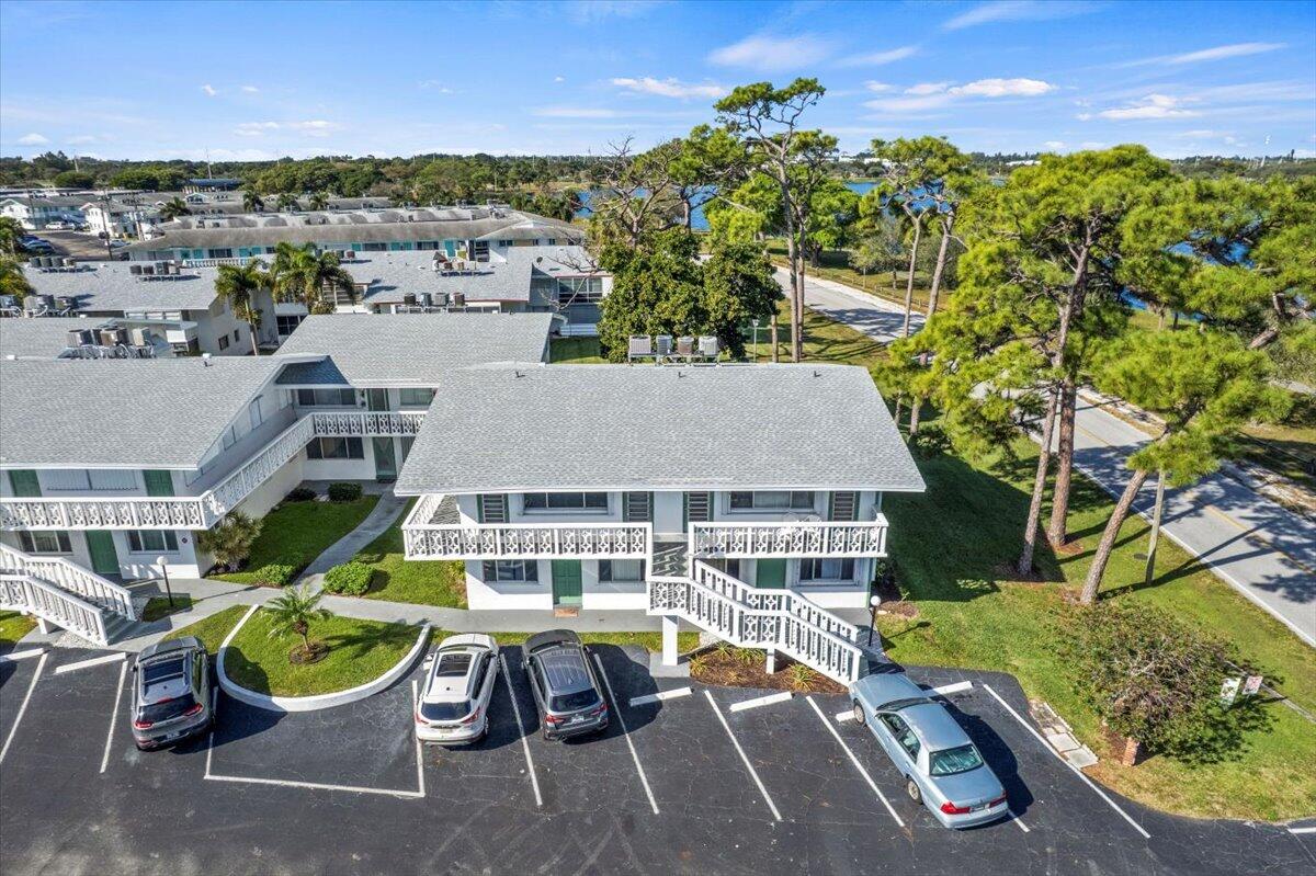 LAKESIDE POINT APT NO 2 COND DECL IN - Residential