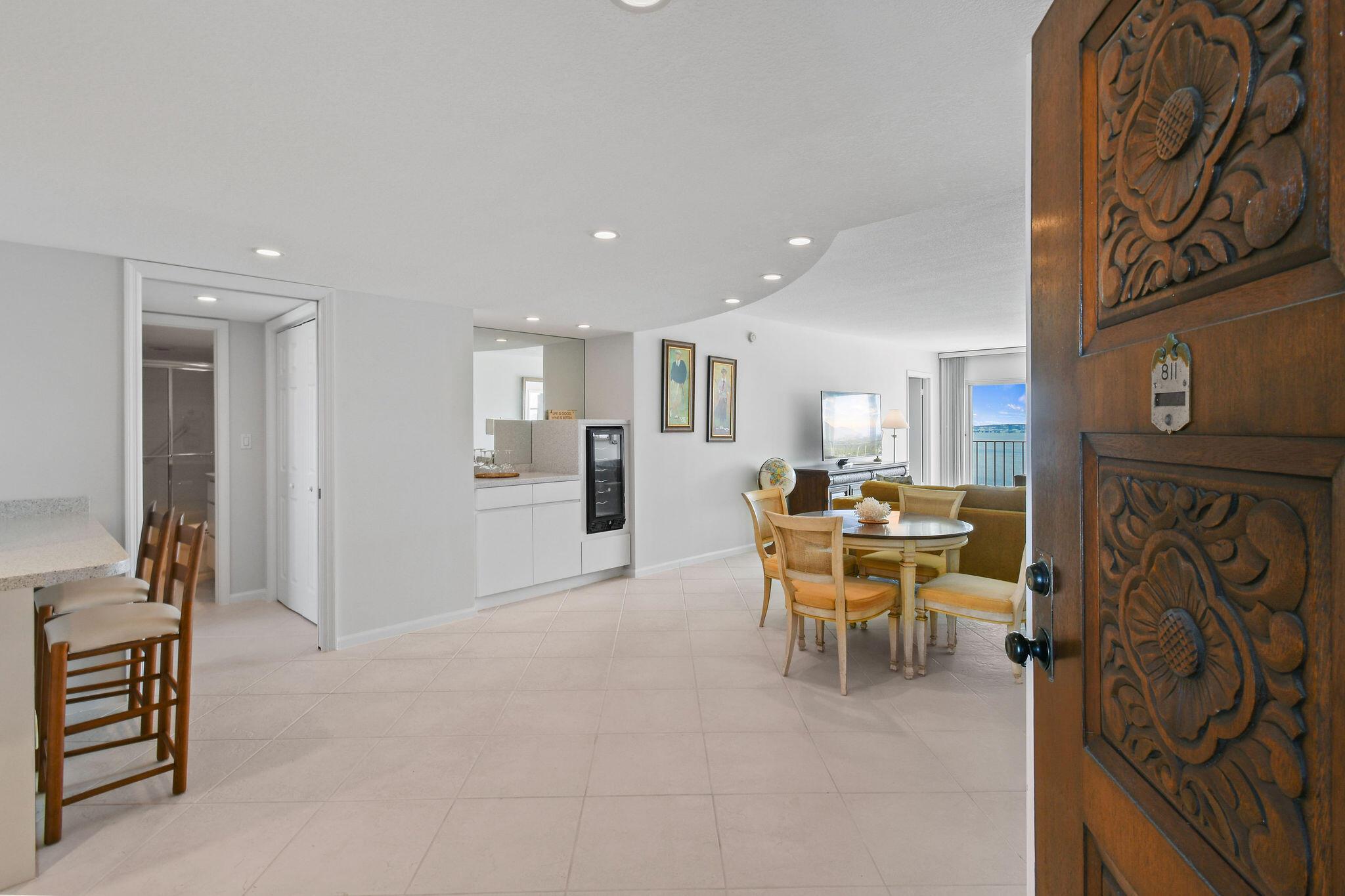 801 Lake Shore Drive 811