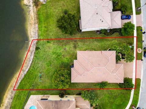 Tiny photo for 2910 Payson Way, Wellington, FL 33414 (MLS # B26013315)