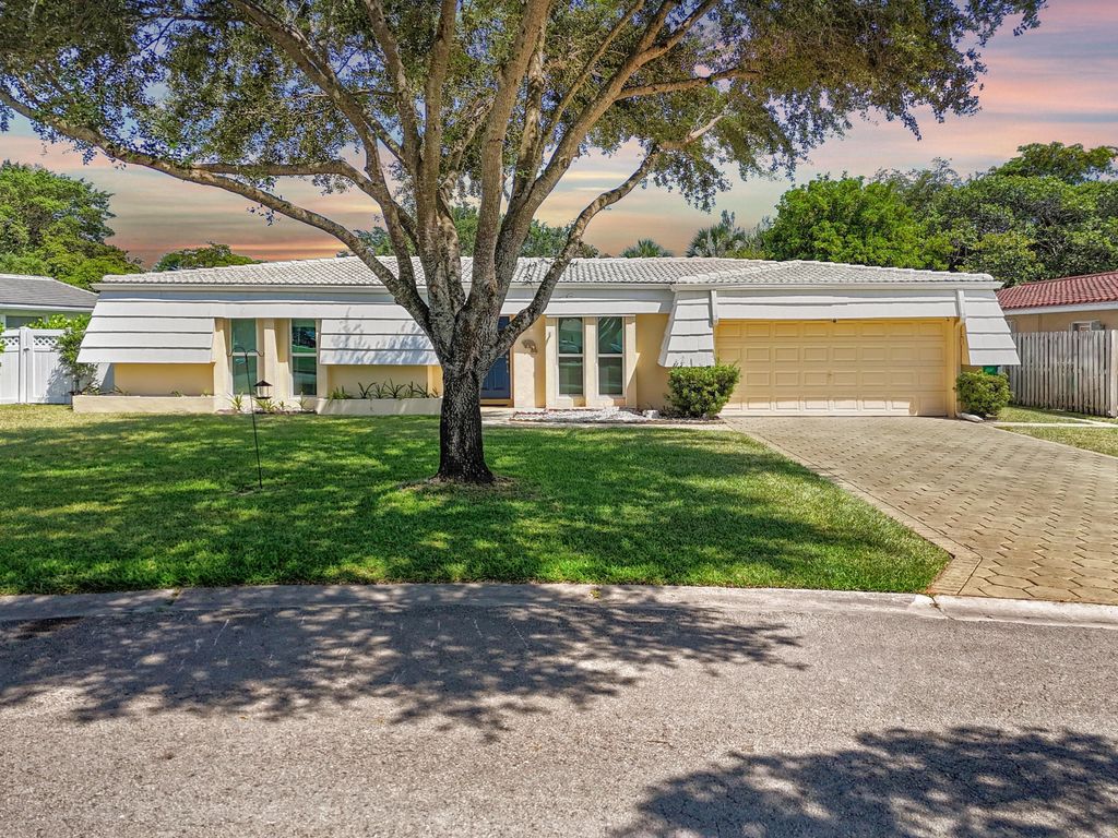 Photo of 3721 NW 108th Drive, Coral Springs, FL 33065 (MLS # B26040775)