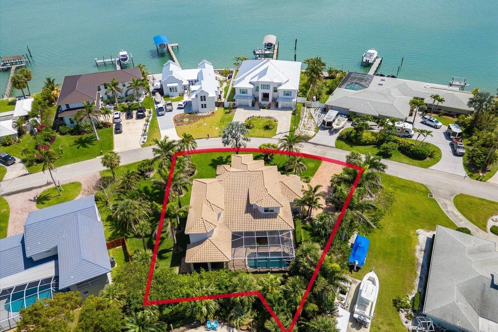 Photo of 1622 Thumb Point Drive, Fort Pierce, FL 34949 (MLS # R11081357)