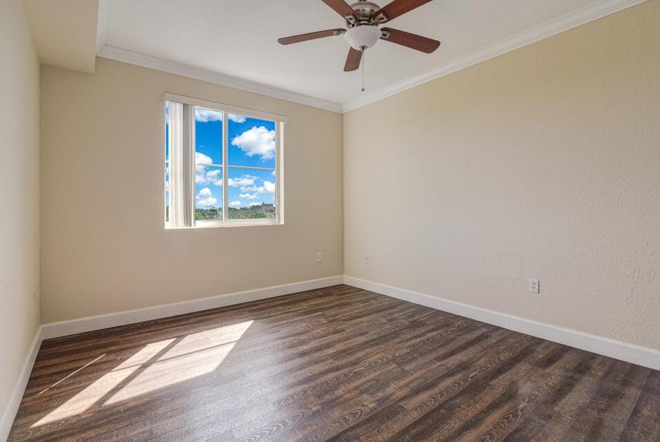 VIZCAYA LAKES CONDO - Residential