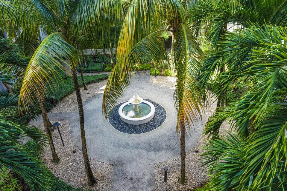 VIZCAYA LAKES CONDO - Residential