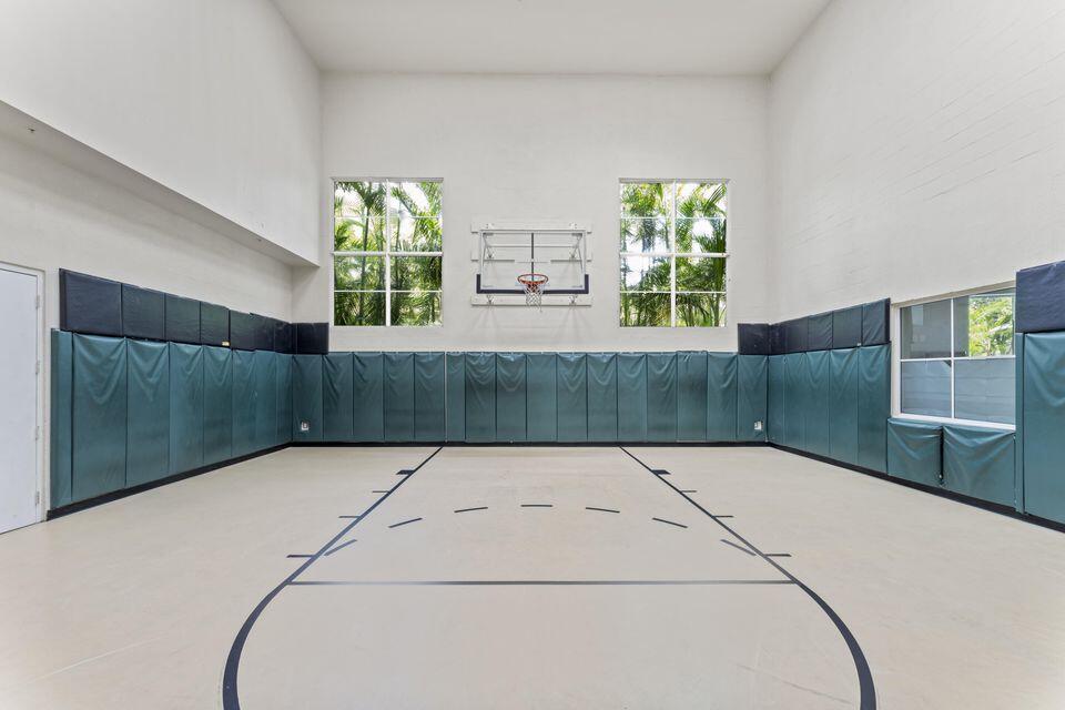 VIZCAYA LAKES CONDO - Residential