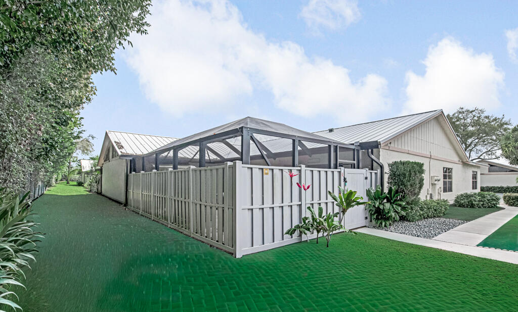 BARRWOOD - Residential