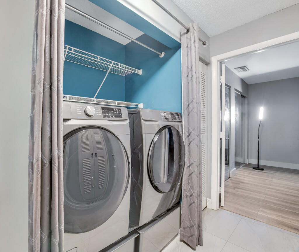 BARRWOOD - Residential