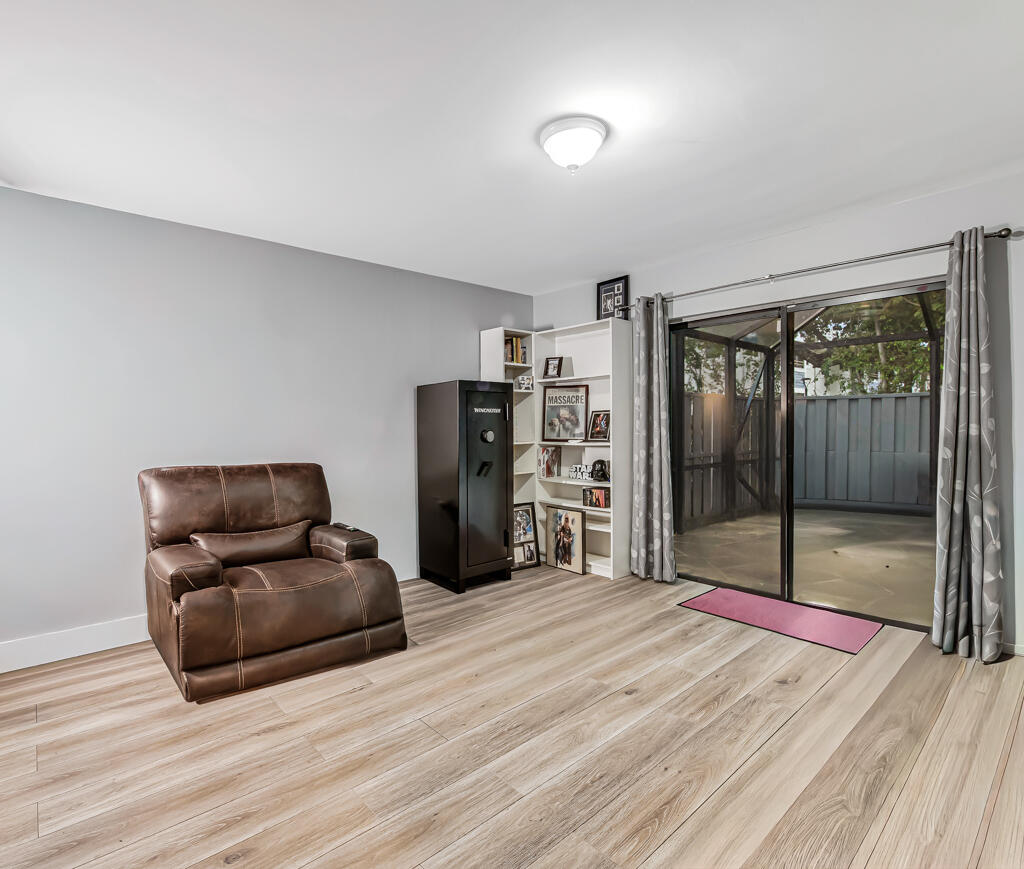 BARRWOOD - Residential