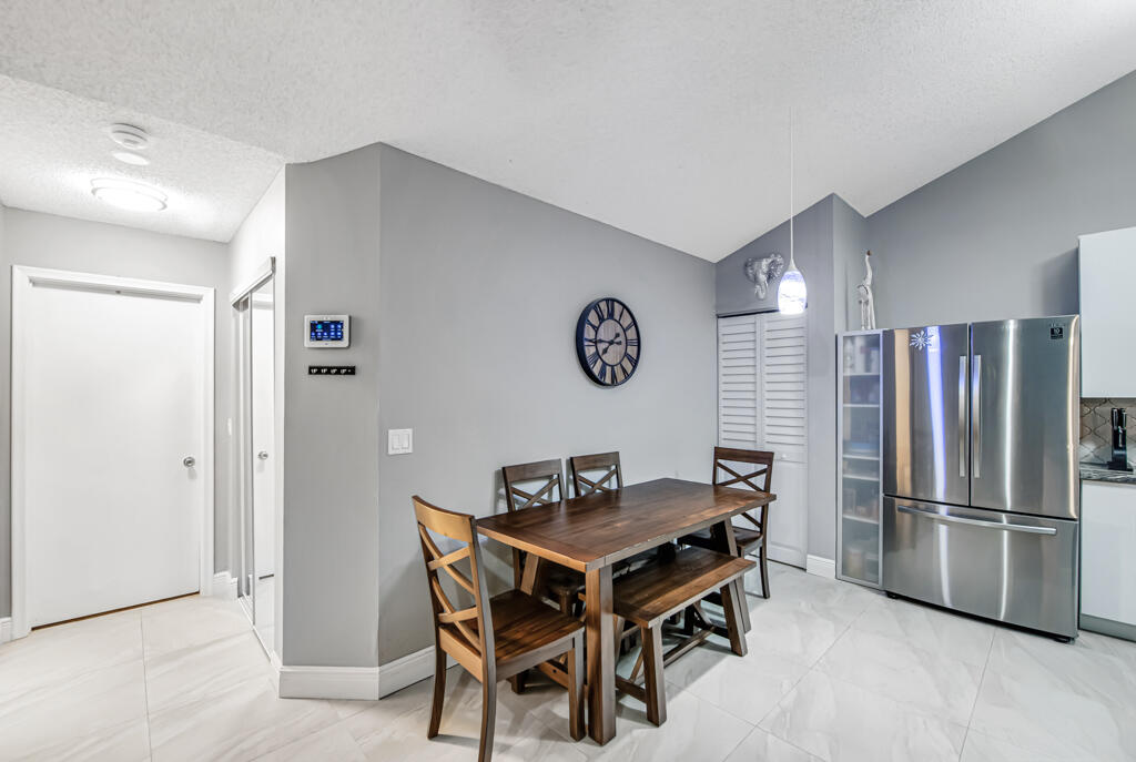 BARRWOOD - Residential