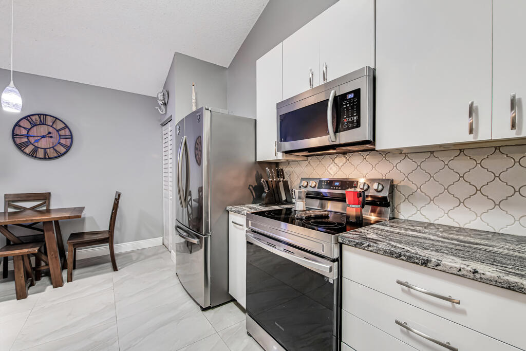 BARRWOOD - Residential