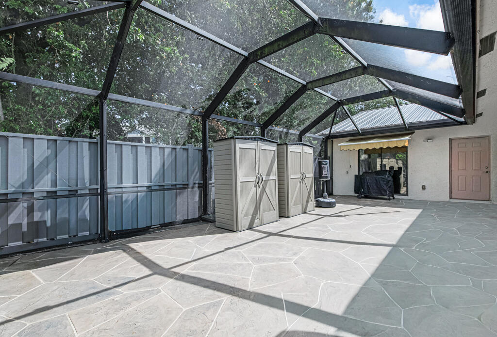 BARRWOOD - Residential