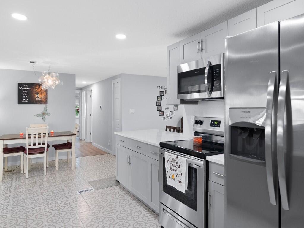 Spanish Lakes Golf Village - Residential