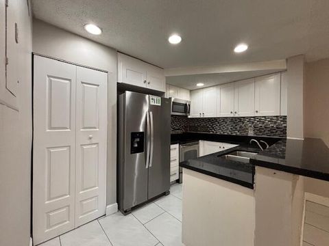 5844 Blueberry Unit 68 Court 68 Lauderhill FL 33313