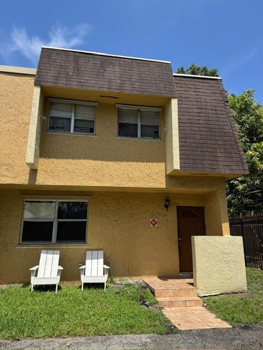 Spacious 4BR/2.5BA Corner Unit in Growing Blueberry Hills! This 2-story townhouse condo features 4 bedrooms, 2.5 bathrooms, and is the largest unit in the community--a rare find! Located in the desirable and growing Blueberry Hills neighborhood, this corner unit offers space, comfort. All bedrooms are on the second floor.