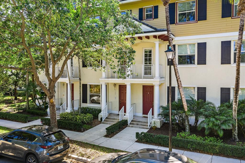 Photo of 4122 Greenway Drive, Jupiter, FL 33458 (MLS # R10716744)