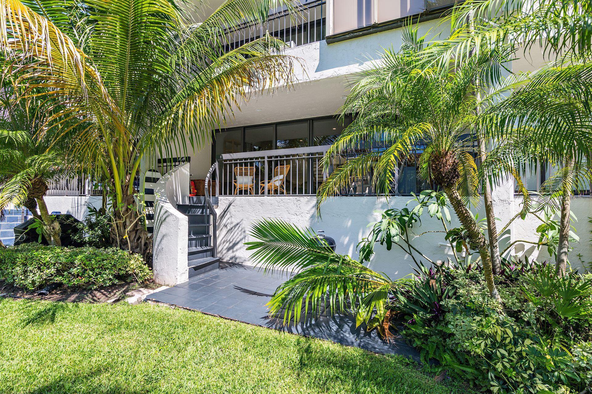 TRES VIDAS OF PALM BEACH - Residential