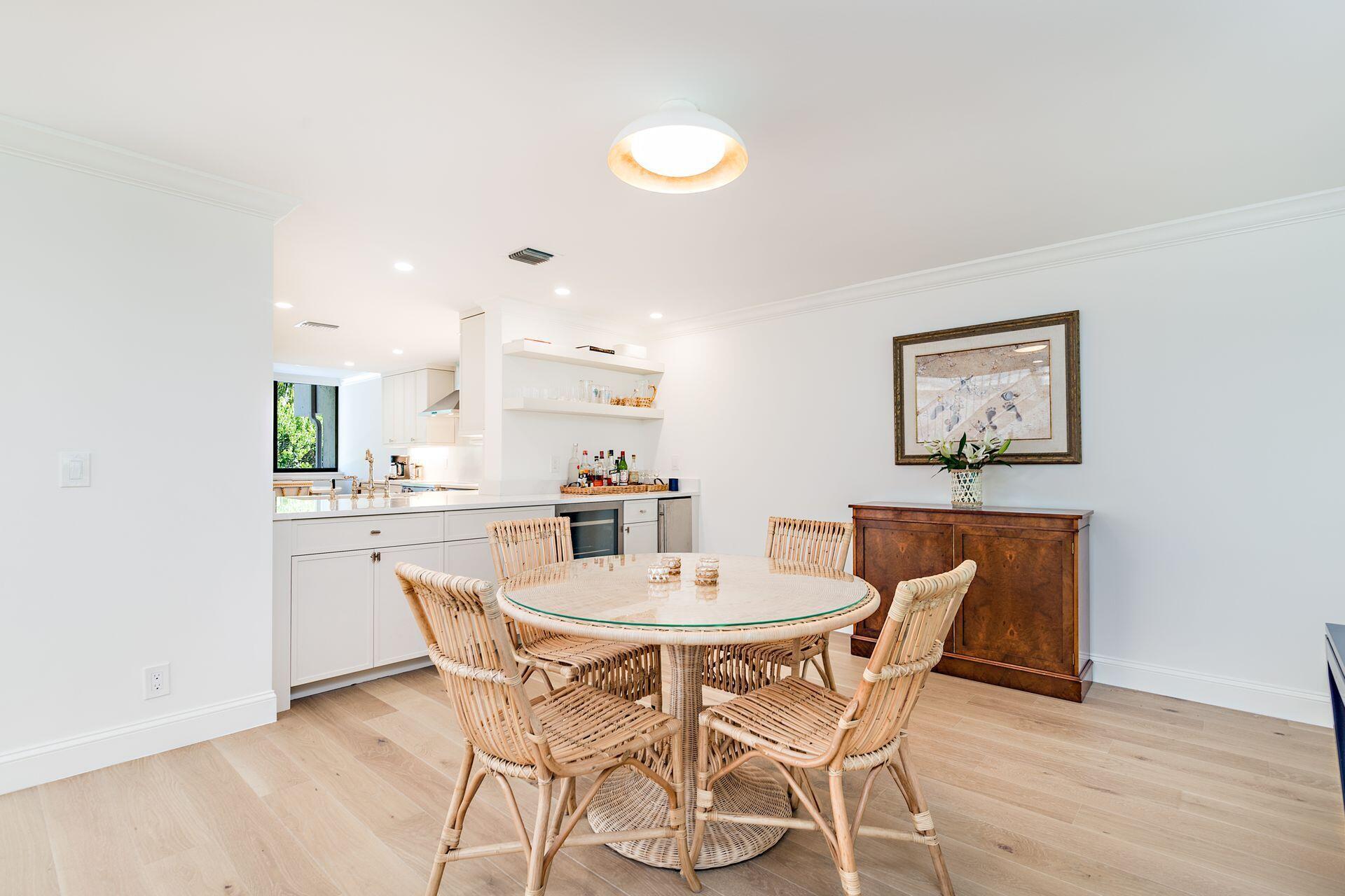 TRES VIDAS OF PALM BEACH - Residential