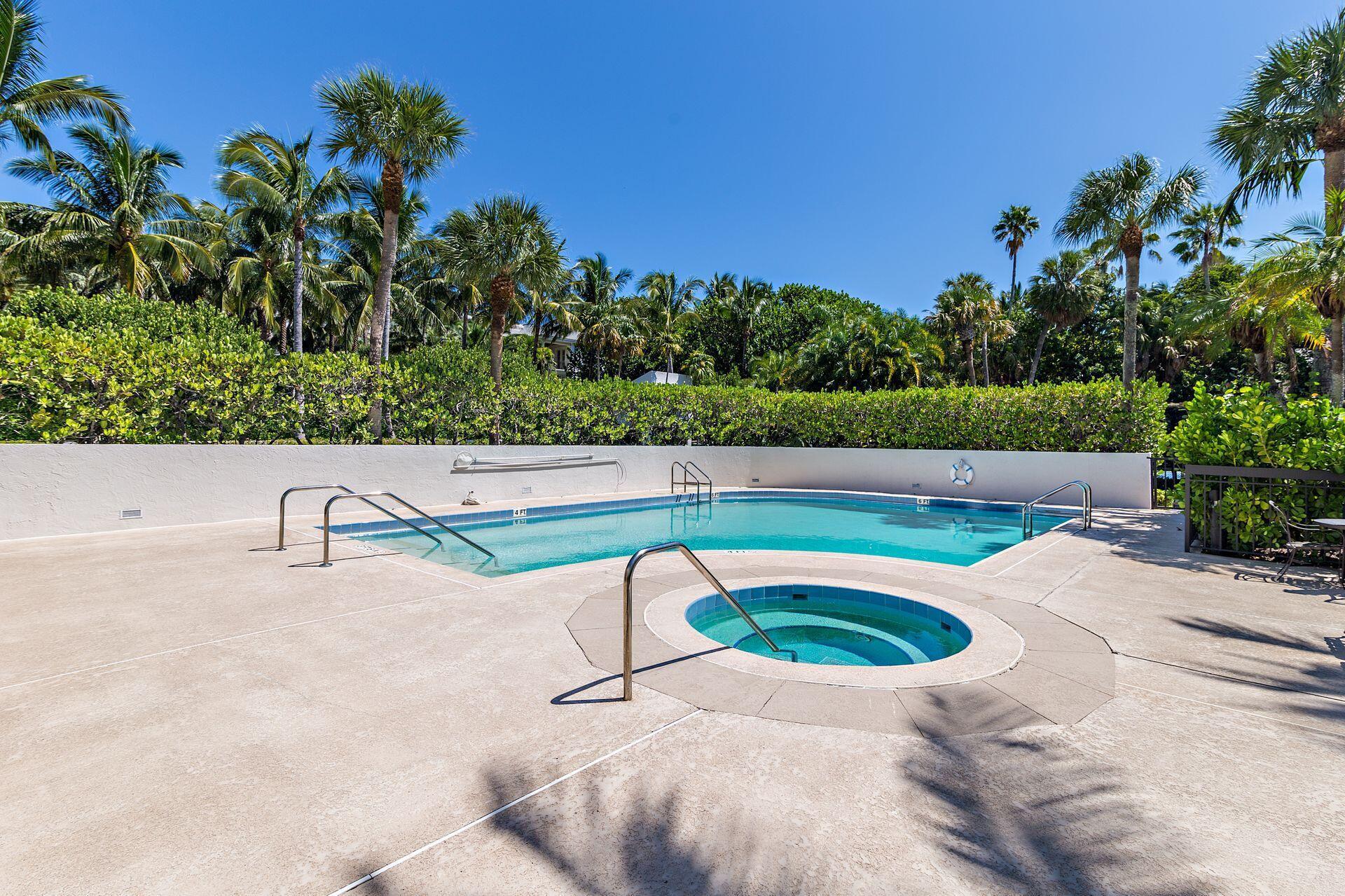 TRES VIDAS OF PALM BEACH - Residential