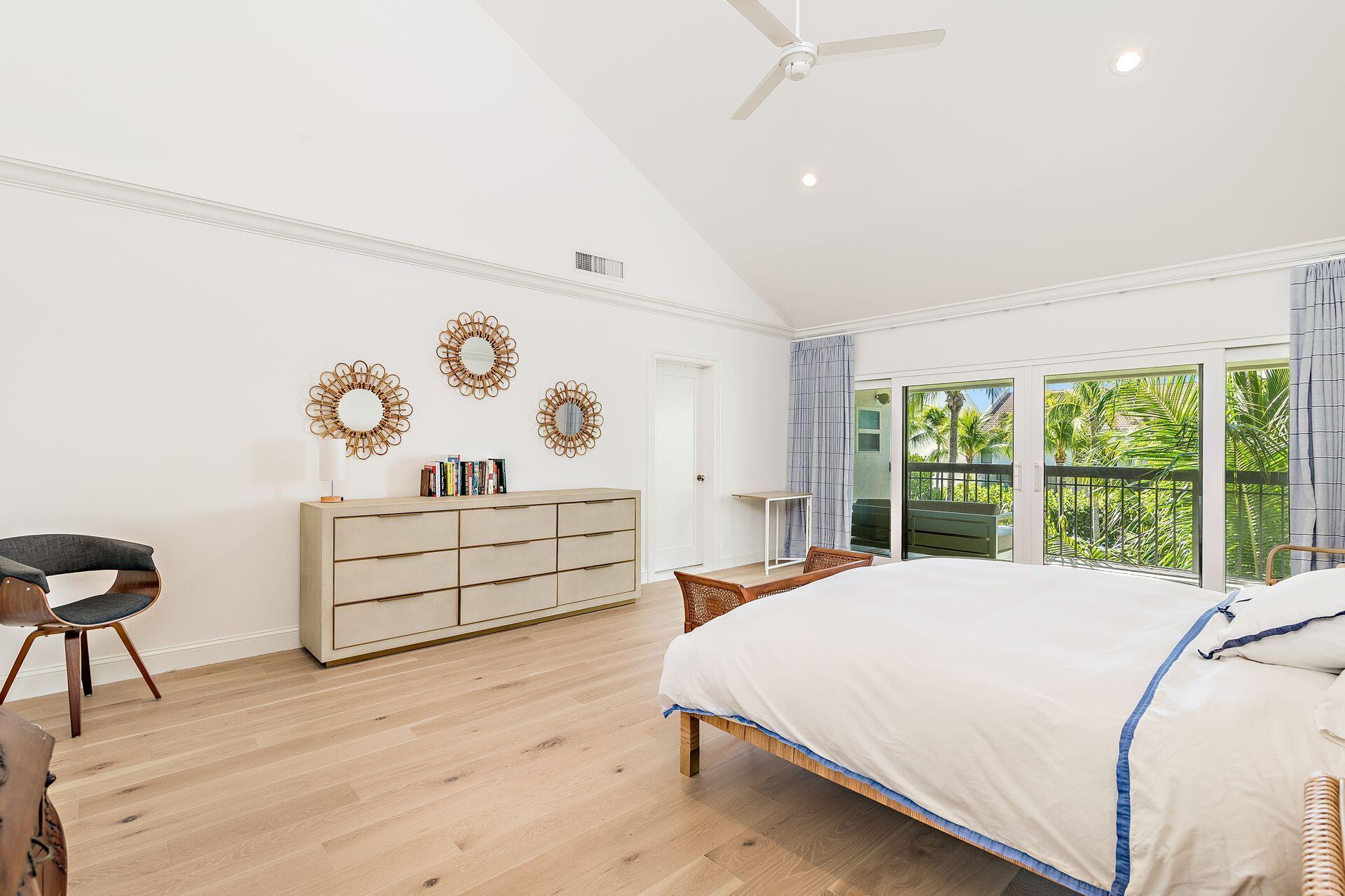 TRES VIDAS OF PALM BEACH - Residential