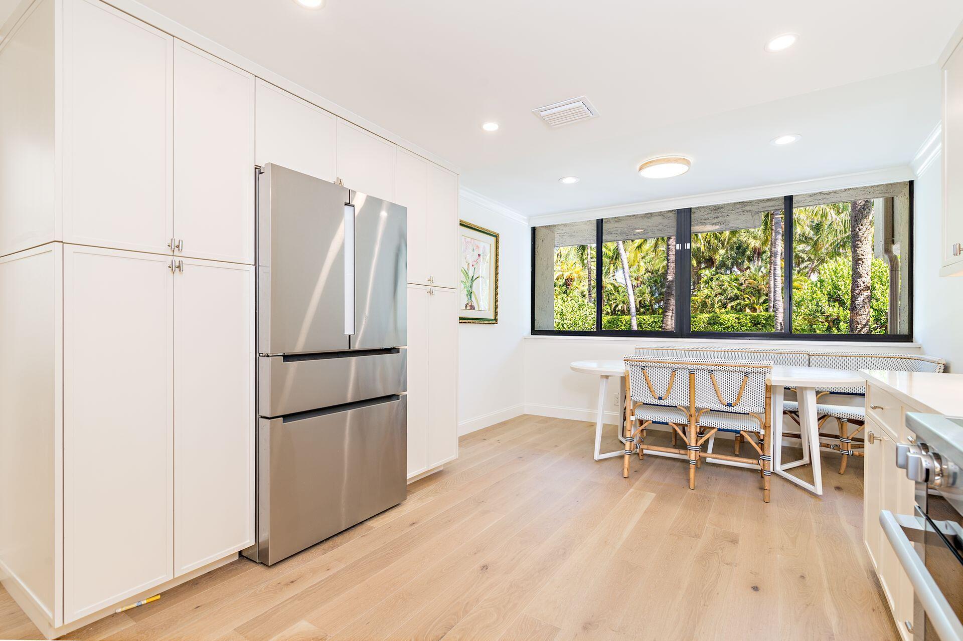 TRES VIDAS OF PALM BEACH - Residential