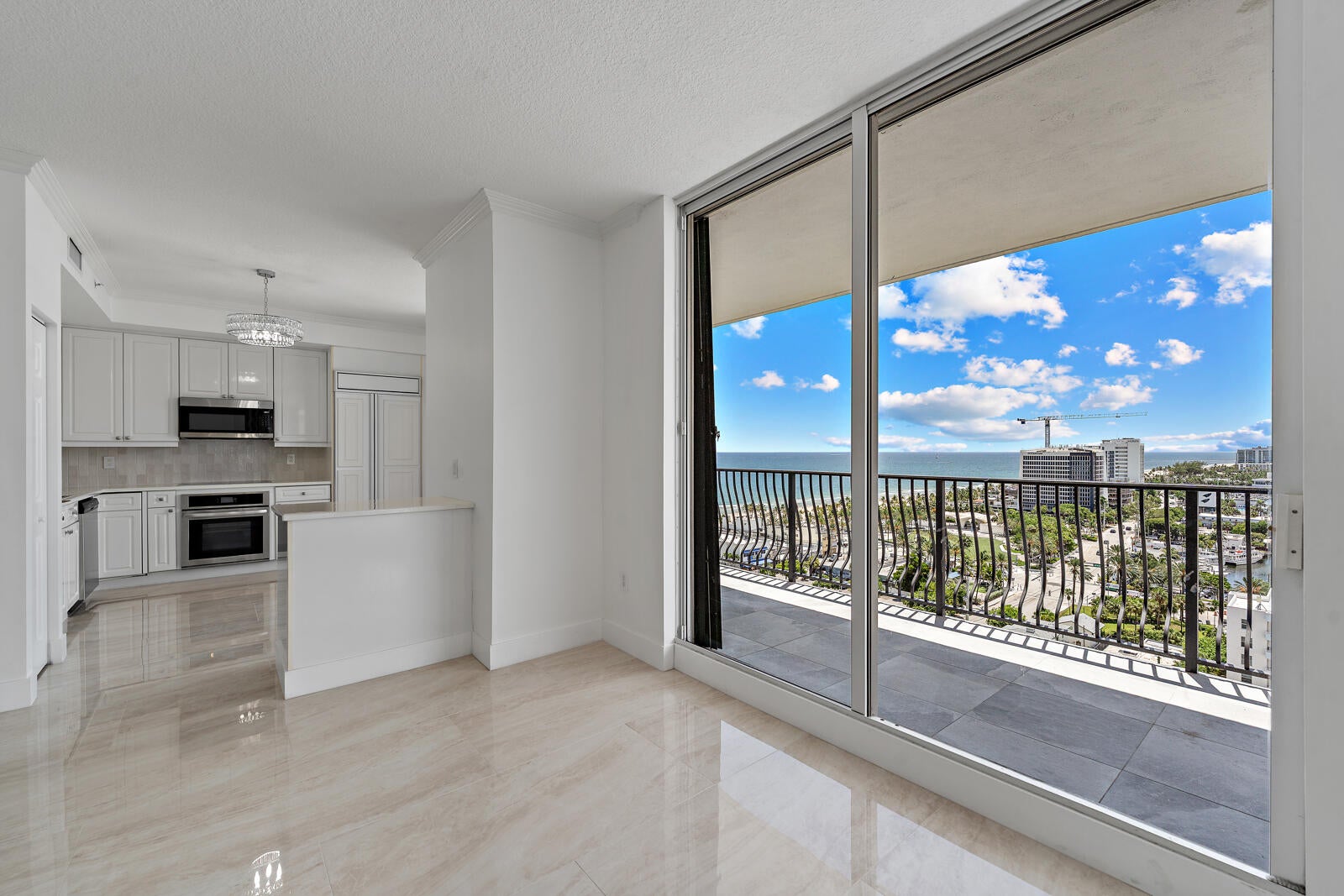 100 S Birch Road 1604
