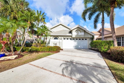 Photo of 16440 RIVERWIND Drive, Jupiter, FL 33477 (MLS # B26078757)