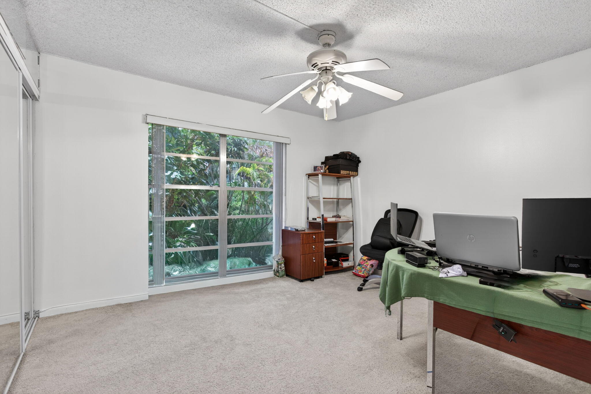 RACQUET CLUB - Residential