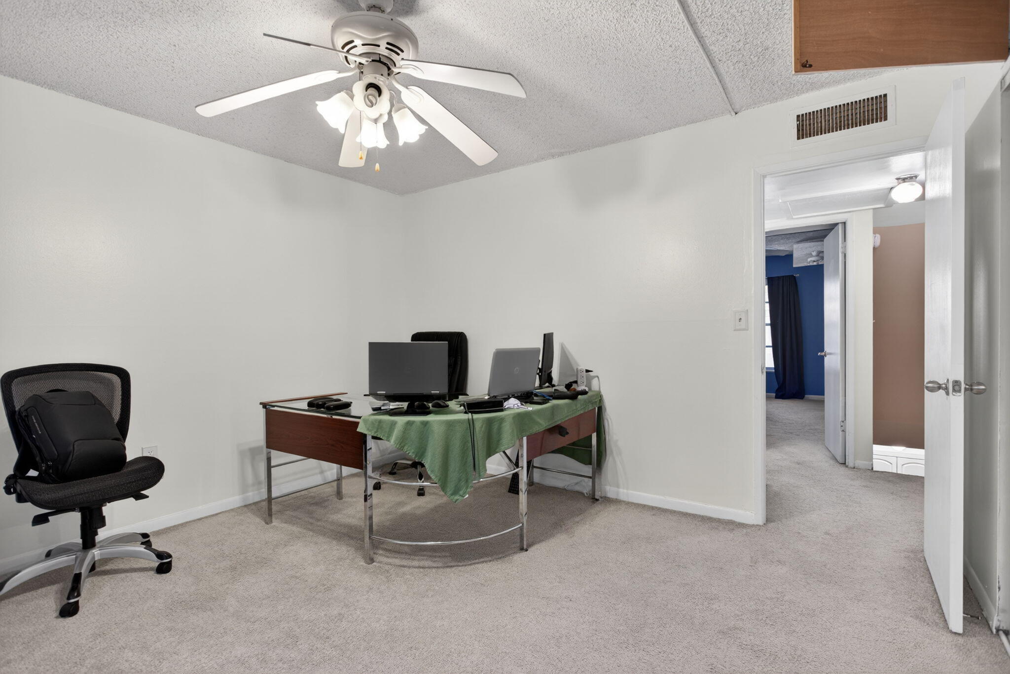 RACQUET CLUB - Residential