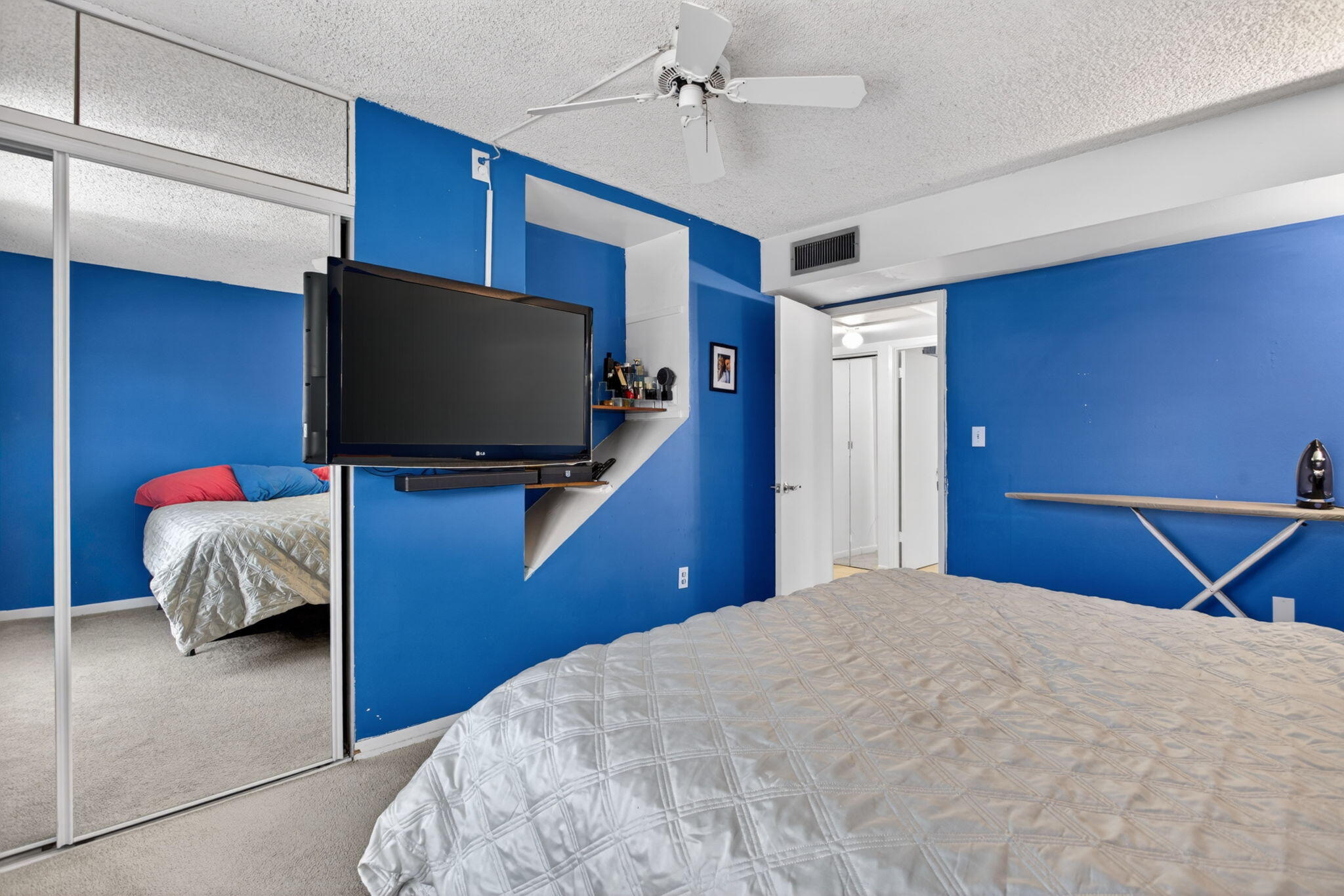 RACQUET CLUB - Residential