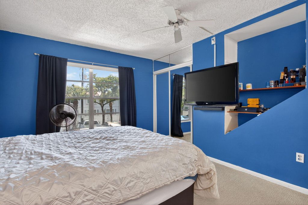 Photo of 801 W Oakland Park Boulevard, Oakland Park, FL 33311 (MLS # B26020863)