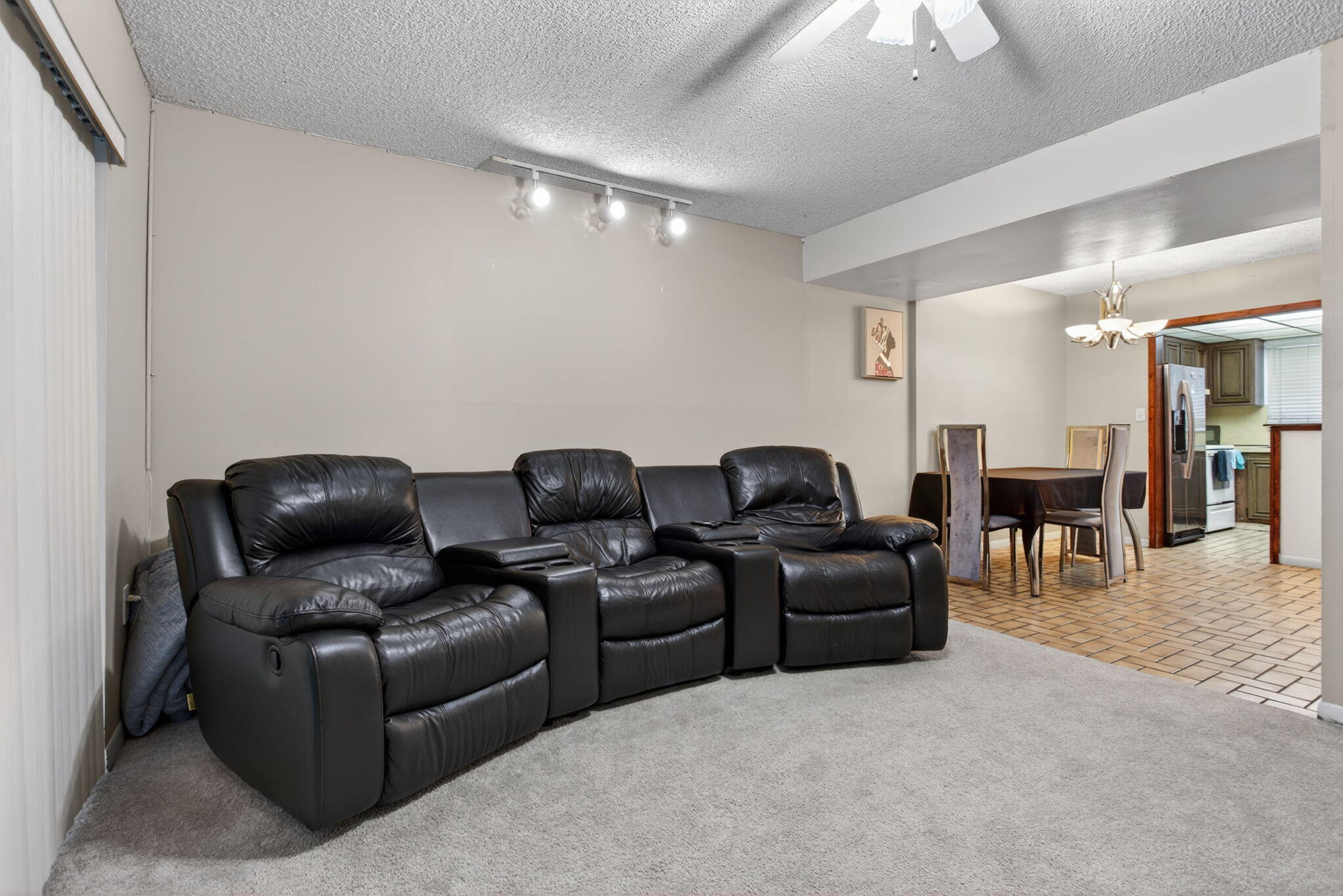 RACQUET CLUB - Residential