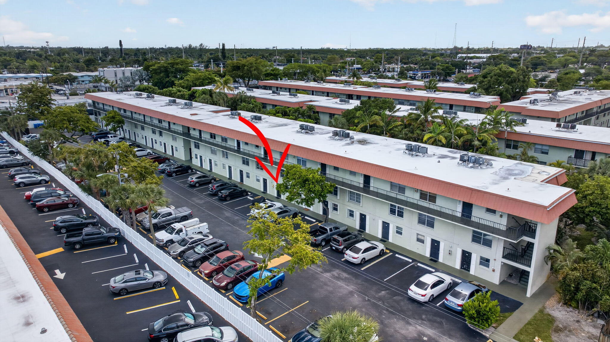 RACQUET CLUB - Residential