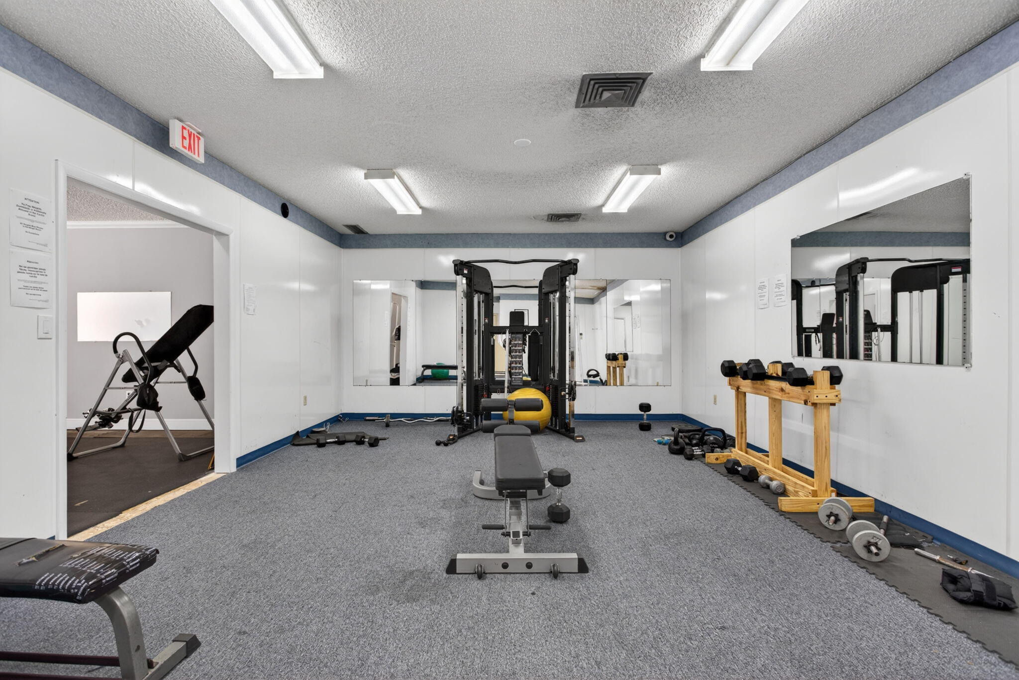 RACQUET CLUB - Residential