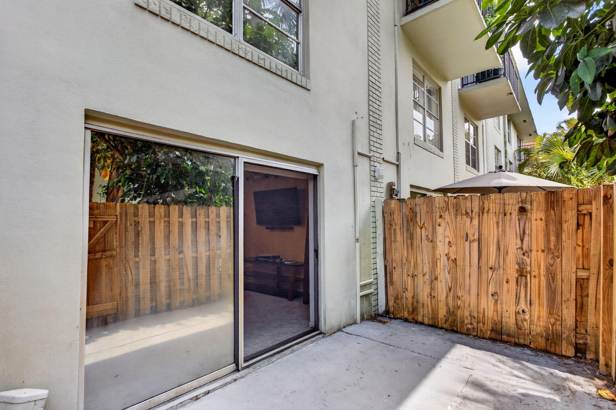 RACQUET CLUB - Residential