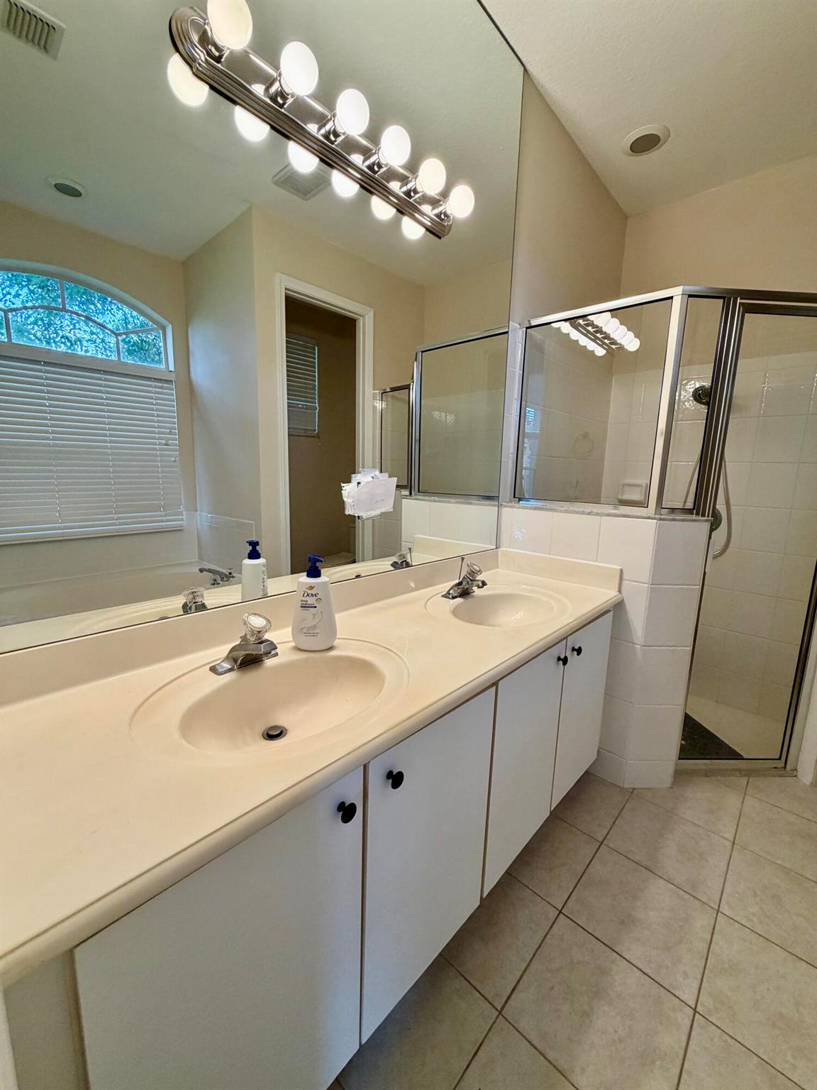 ADDISON TRACE - Residential