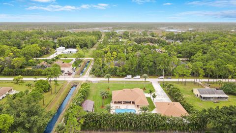 A home in Loxahatchee