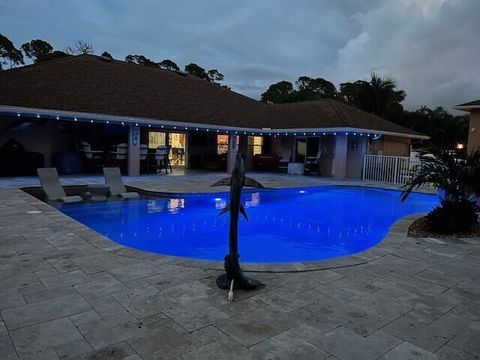 A home in Loxahatchee