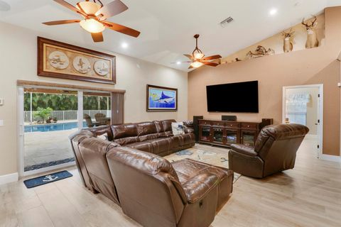 A home in Loxahatchee