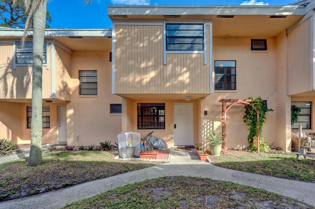 Photo of 4330 Lilac Street #B, Palm Beach Gardens, FL 33410 (MLS # R10774422)