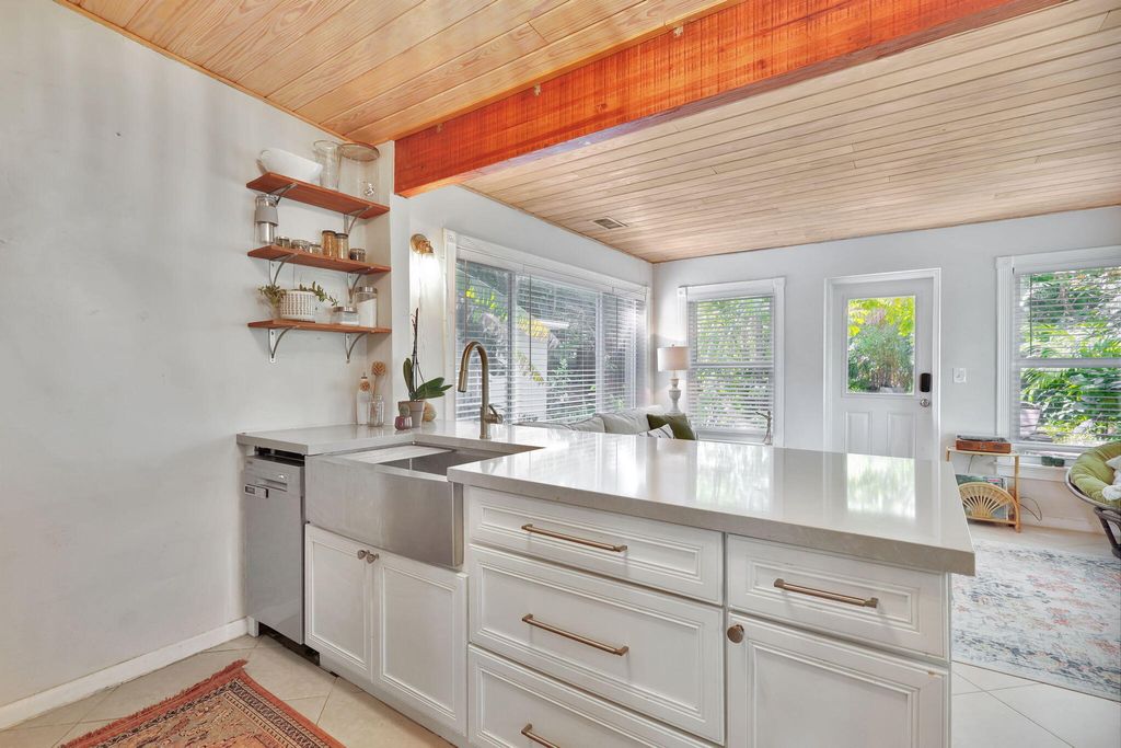 Photo of 1309 S N Street, Lake Worth Beach, FL 33460 (MLS # R11168265)