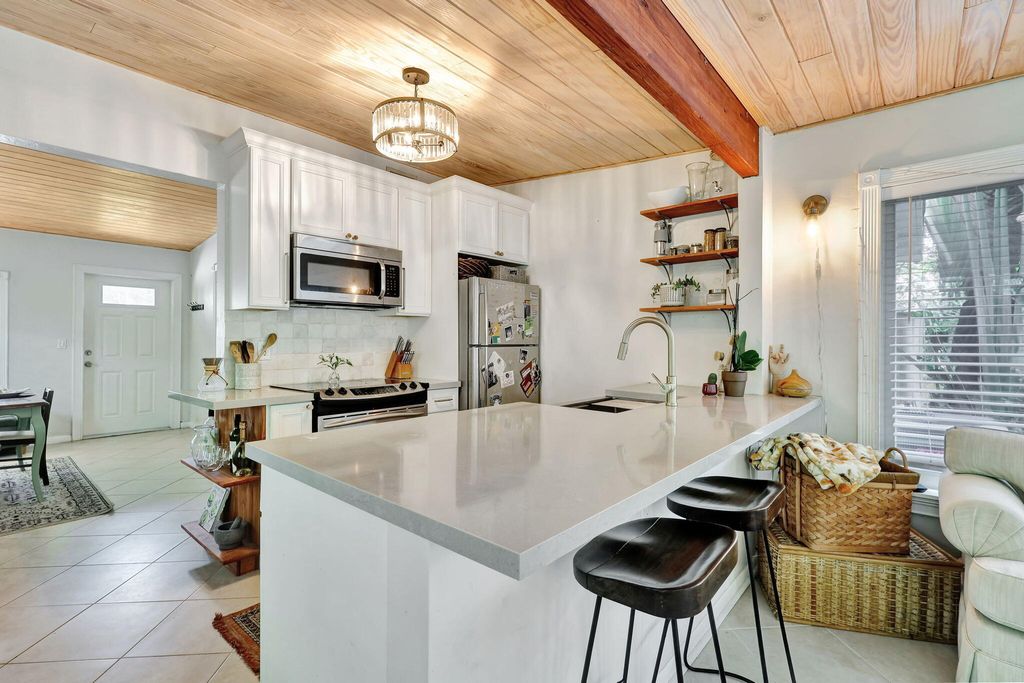 Photo of 1309 S N Street, Lake Worth Beach, FL 33460 (MLS # R11168265)