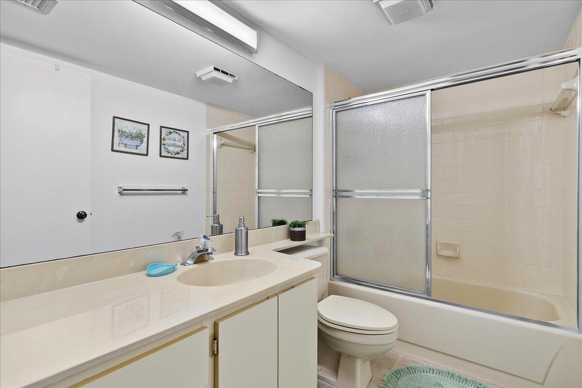 CONDS 1 THUR 20 OF WHITEHALL VILLAGES OF PALM BEAC - Residential Lease