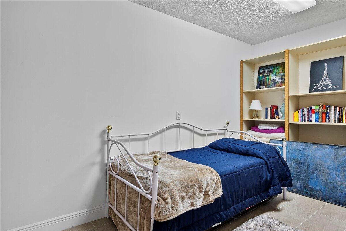 CONDS 1 THUR 20 OF WHITEHALL VILLAGES OF PALM BEAC - Residential Lease