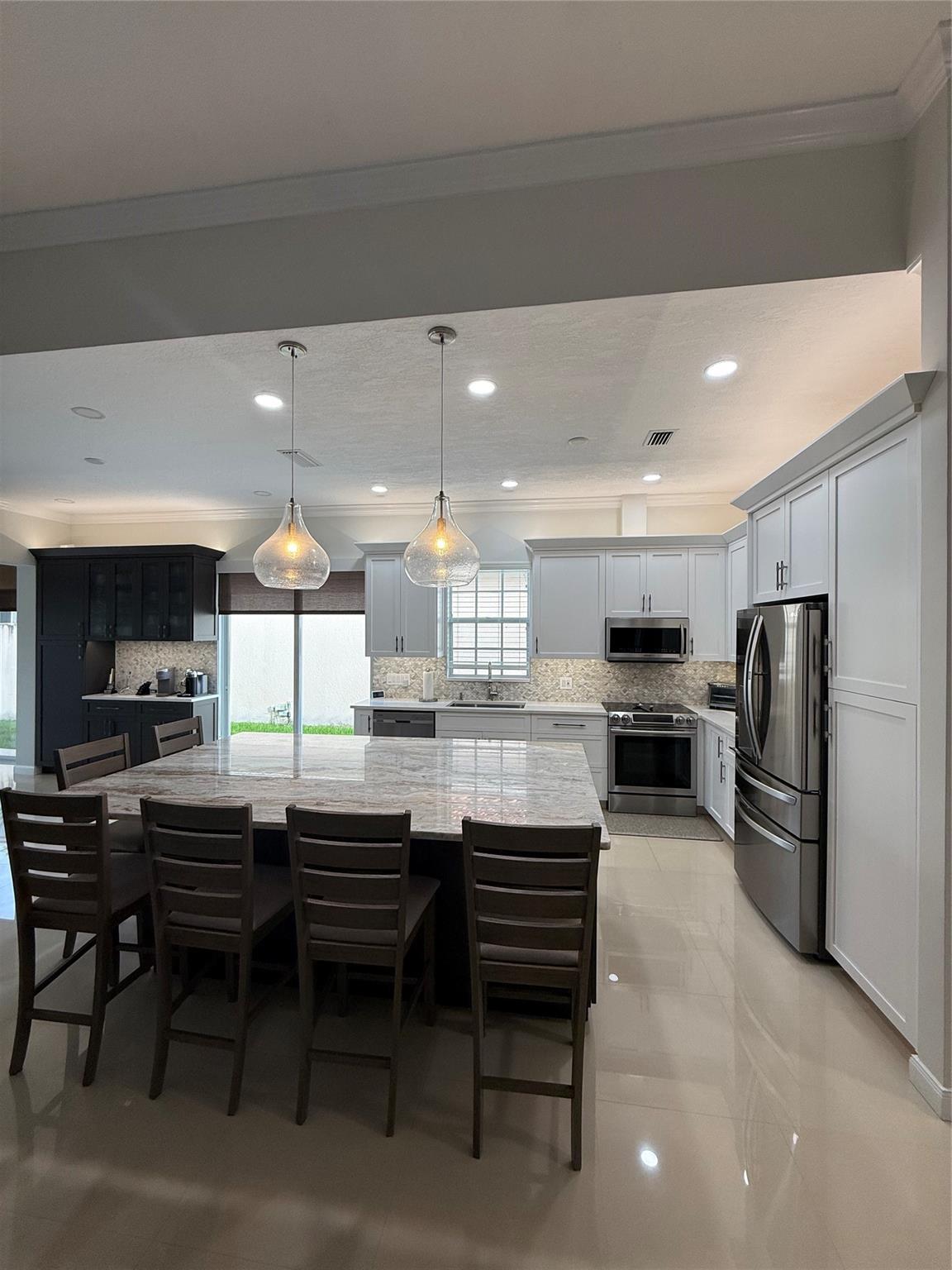 2752 Irma Lake Dr